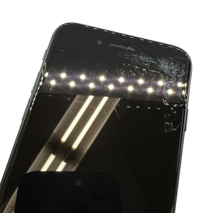 �ڥХåƥ꡼99%��iPhone��SE����3�����64GB���ߥåɥʥ��ȡ�SIM�ե꡼��au��