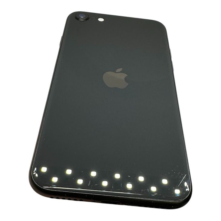 �ڥХåƥ꡼85%��iPhone��SE����2�����64GB���֥�å���SIM�ե꡼