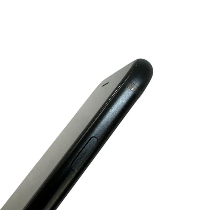 �ڥХåƥ꡼100%��iPhone��SE����3�����64GB���ߥåɥʥ��ȡ�SIM�ե꡼��au��
