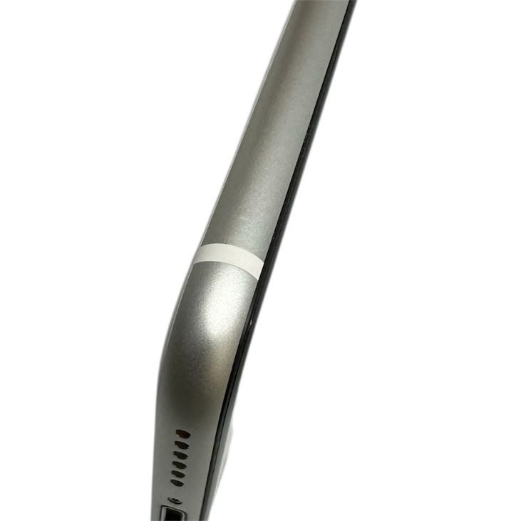 �ڥХåƥ꡼82%��iPhone��SE����2�����64GB���ۥ磻�ȡ�SIM�ե꡼���ɥ�����