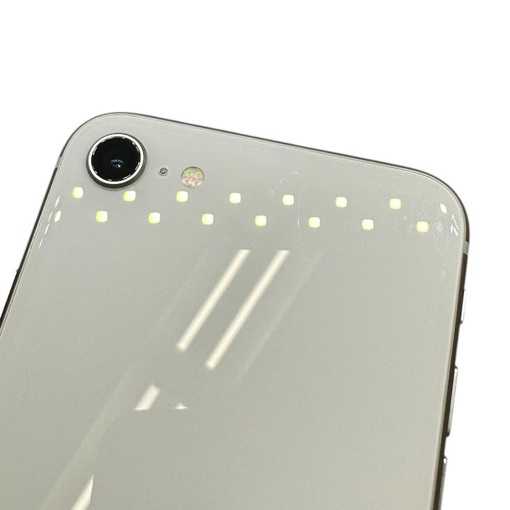 �ڥХåƥ꡼98%��iPhone��SE����3�����64GB���������饤�ȡ�SIM�ե꡼���ɥ�����