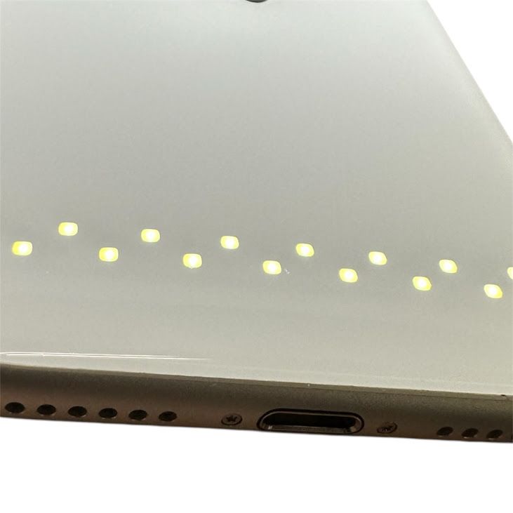 iPhone��SE����2�����128GB���ۥ磻�ȡ�SIM�ե꡼��au��