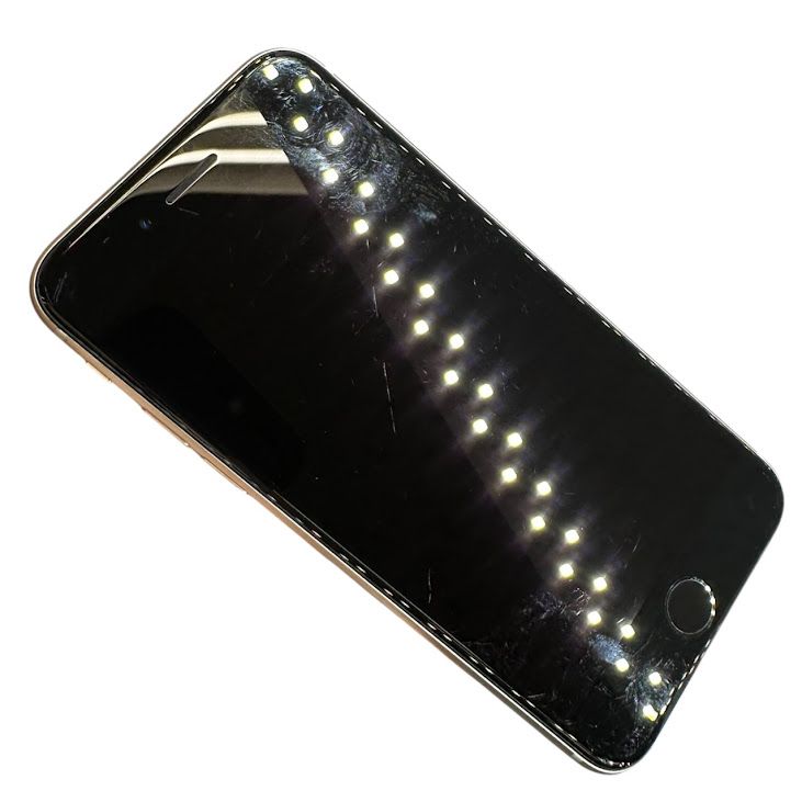 �ڥХåƥ꡼93%��iPhone��SE����3�����64GB���������饤�ȡ�SIM�ե꡼���ɥ�����
