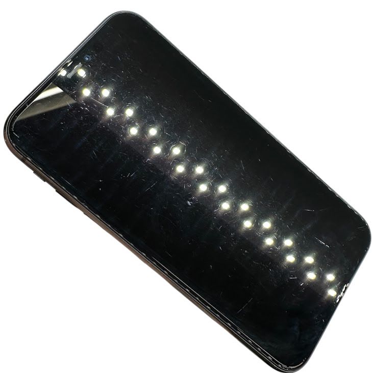 iPhone��11��64GB���֥�å���SIM�ե꡼���ɥ�����