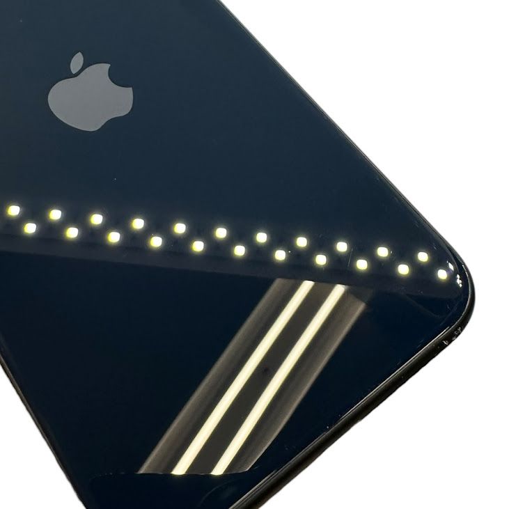 �ڥХåƥ꡼100%��iPhone��SE����3�����64GB���ߥåɥʥ���