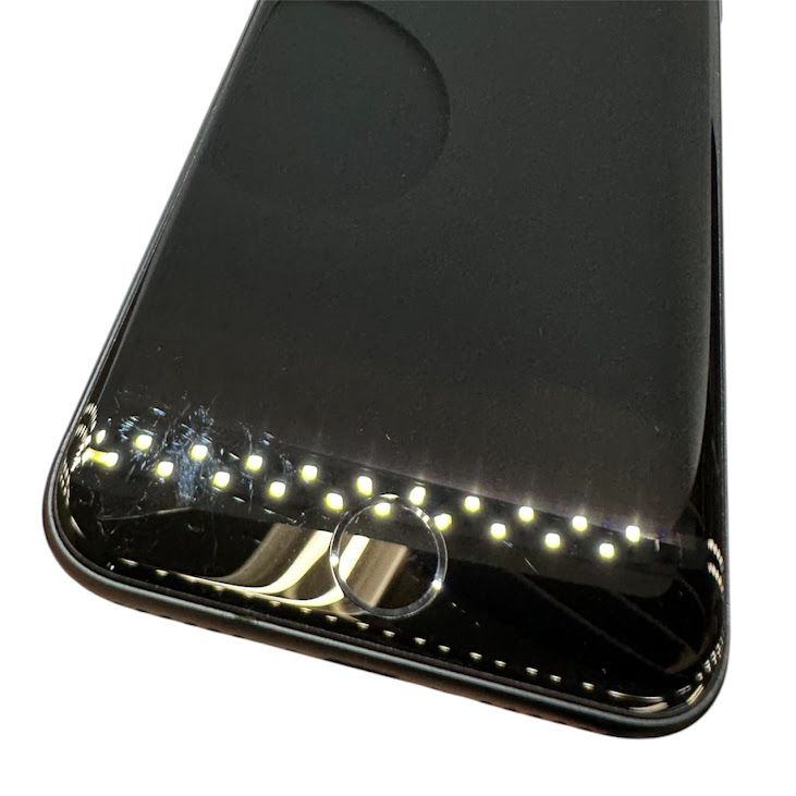 �ڥХåƥ꡼99%��iPhone��SE����3�����64GB���ߥåɥʥ��ȡ�SIM�ե꡼��au��