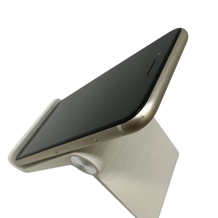 �ڥХåƥ꡼94%��iPhone��SE����3�����64GB���������饤�ȡ�SIM�ե꡼���ɥ�����