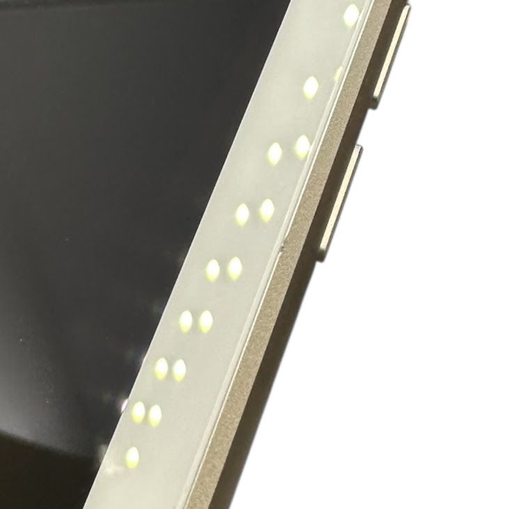 �ڥХåƥ꡼100%��iPad��8������顼��32GB������С���SIM�ե꡼�����եȥХ���