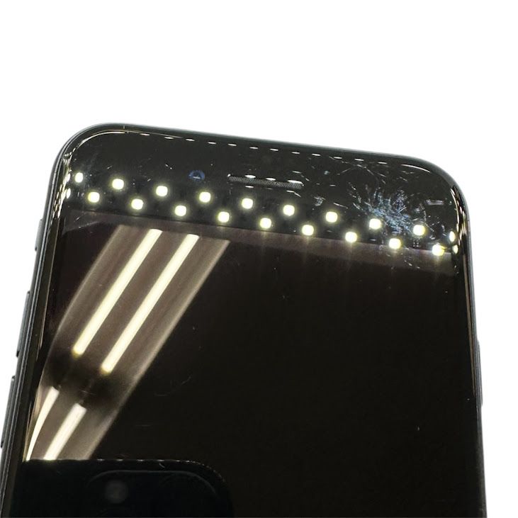 �ڥХåƥ꡼99%��iPhone��SE����3�����64GB���ߥåɥʥ��ȡ�SIM�ե꡼��au��