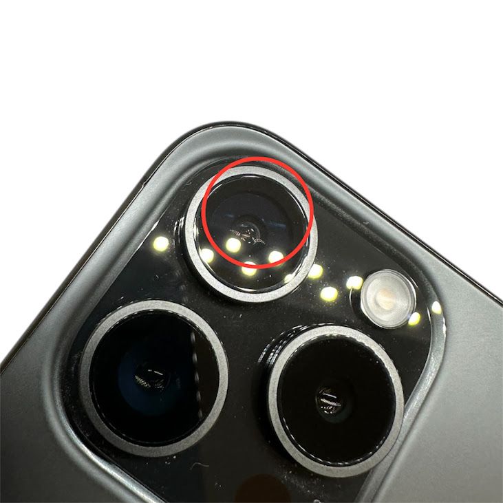 �ڥХåƥ꡼87%��iPhone��15Pro��256GB���֥�å������˥��ࡡSIM�ե꡼��au��