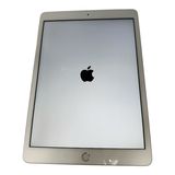 �ڥХåƥ꡼100%��iPad��8������顼��32GB������С���SIM�ե꡼�����եȥХ���