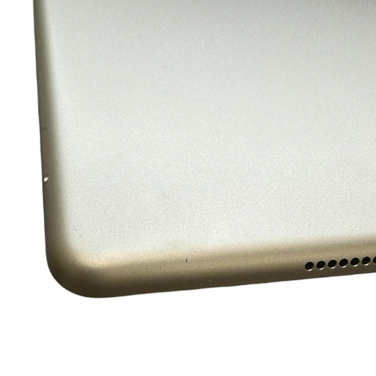 �ڥХåƥ꡼100%��iPad��8������顼��32GB������С���SIM�ե꡼��au��