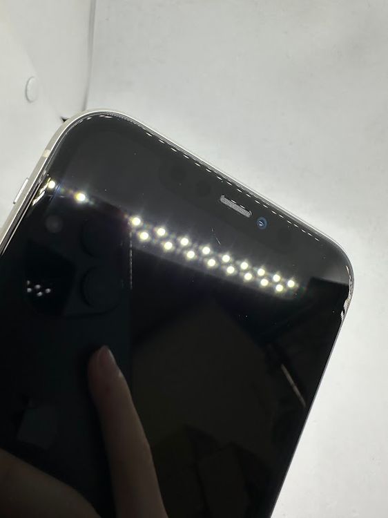 ムスビー｜iPhone11 64GB ホワイト SIMフリー au版 バッテリー73 