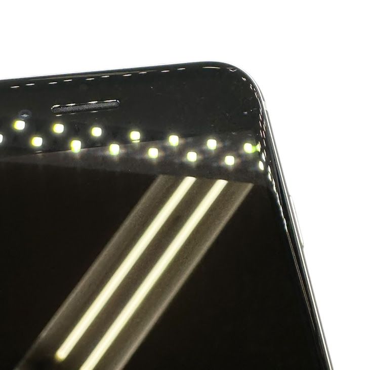 �ڥХåƥ꡼90%��iPhone��SE����2�����64GB���ۥ磻�ȡ�SIM�ե꡼��au��