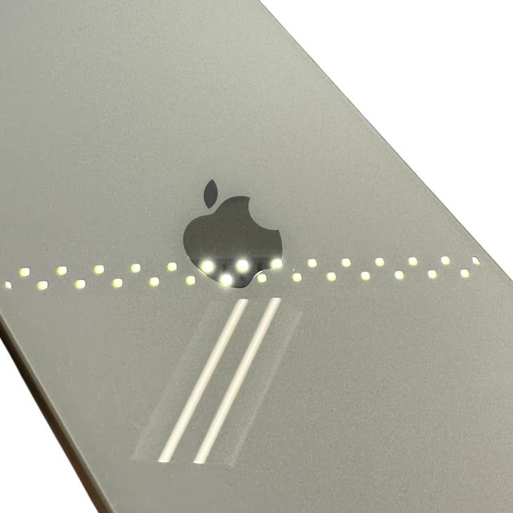 iPhone��SE����3�����64GB���������饤�ȡ�SIM�ե꡼��au��