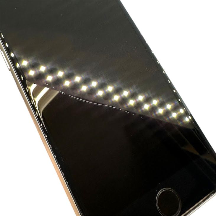�ڥХåƥ꡼80%��iPhone��SE����2�����64GB���ۥ磻�ȡ�SIM�ե꡼���ɥ�����