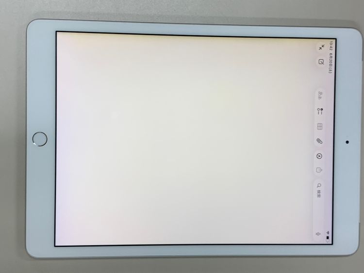 ���������� iPad ��8���� Wi-Fi+Cellular 32GB docomo ��