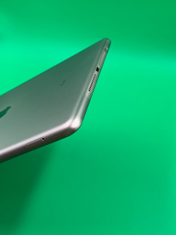  iPad 5 Wi-Fi+Cellular 32GB ڡ쥤 KDDI 