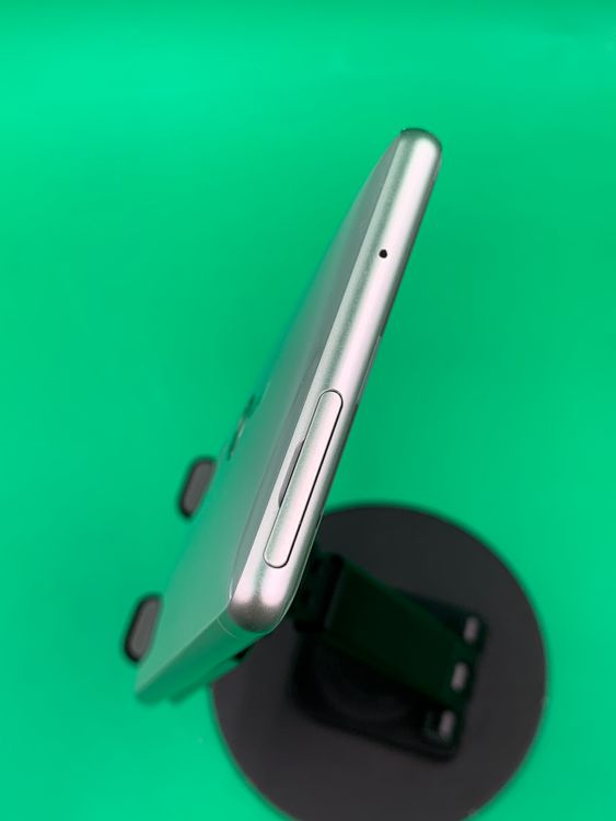 ���������� Xperia XZ2 64GB �ꥭ�åɥ���С� KDDI ��