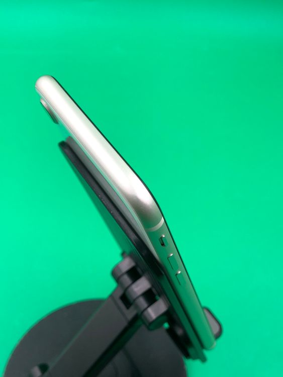 ���ѥͥ롦�Хåƥ꡼���� iPhone SE ��3���� 128GB �������饤�� ��