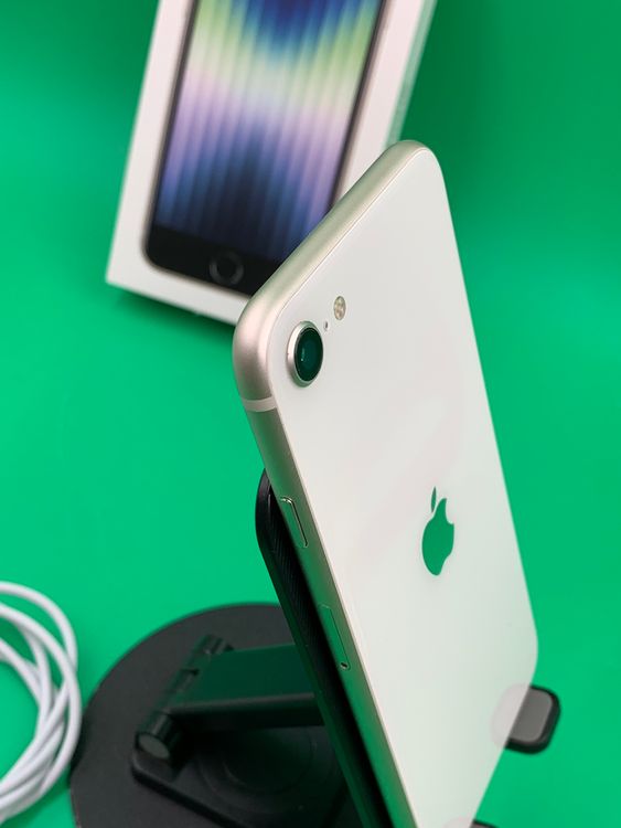 ������ iPhone SE ��3���� 128GB �������饤�� ��������100%