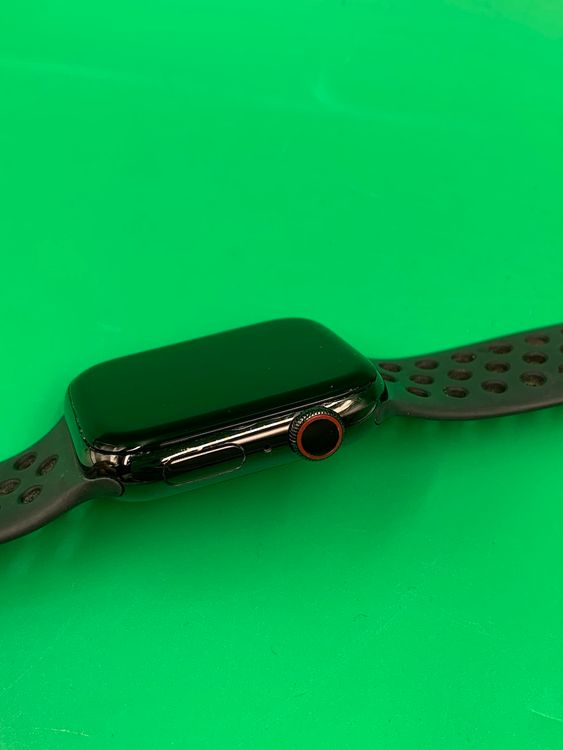 �վ��ѥͥ뿷�� Apple Watch Series4 44mm GPS+Cellular 16GB