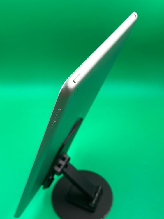 ������ iPad ��8���� Wi-Fi 32GB ��������88% MYLA2J/A ����С�