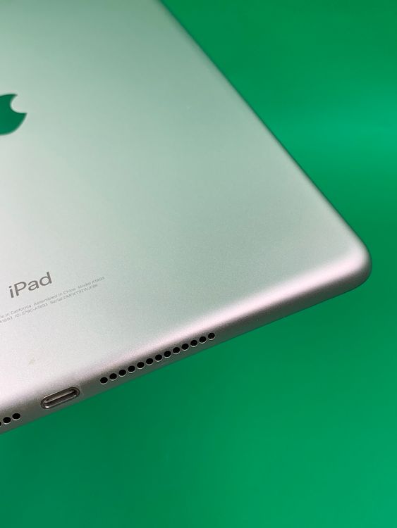 iPad 6 Wi-Fi 32GB MR7G2J/A С