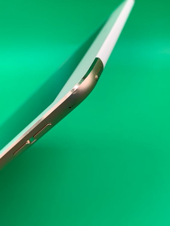 �� �����ƥ��١��������å� iPad Air ��2���� Wi-Fi+Cellular 16GB