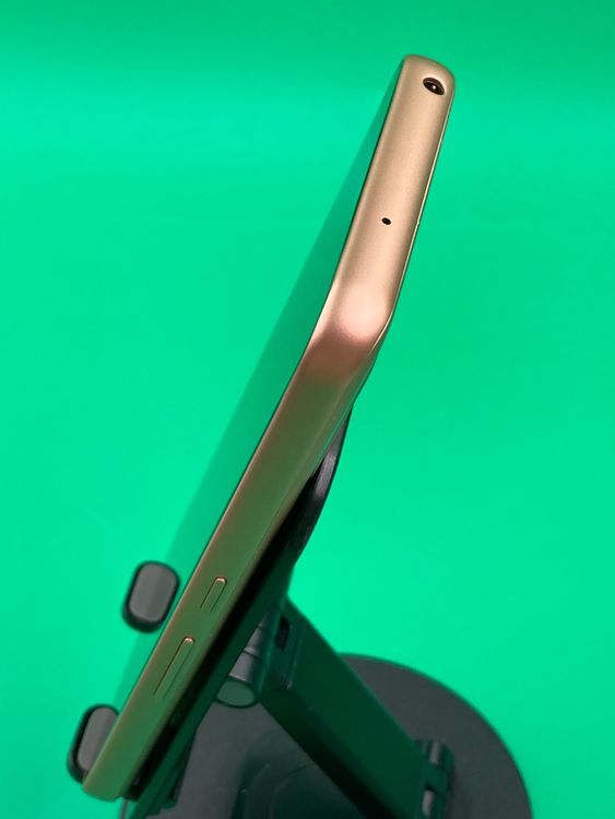 ����� arrows We 64GB ������� SIM�ե꡼ KDDI ��