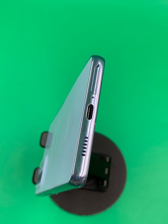 ���Хåƥ꡼���� Galaxy A53 5G 128GB ��������֥롼 KDDI ��