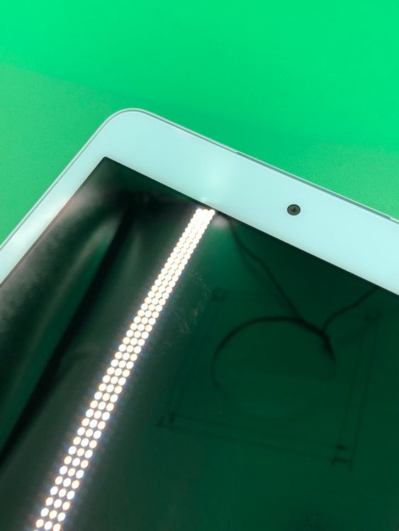 �����礤���� Qua tab QZ8 32GB �֥롼 SIM�ե꡼ au �� KYT32