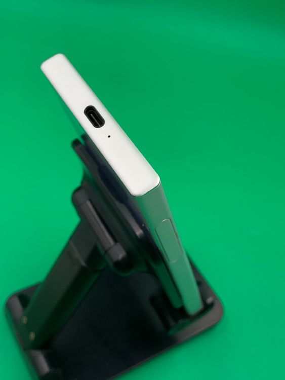 �����礤���� Xperia XZ1 Compact 32GB SIM�ե꡼ docomo ��