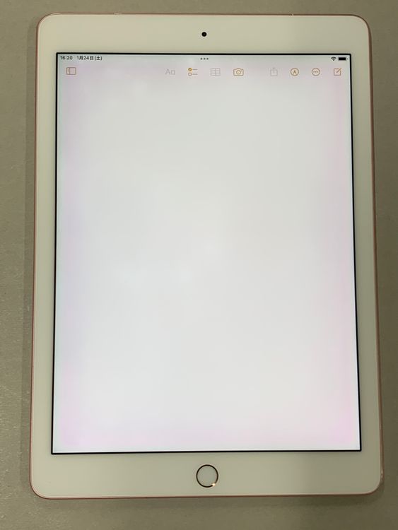 iPad Pro 9.7����� Wi-Fi+Cellular 32GB ������������� KDDI ��