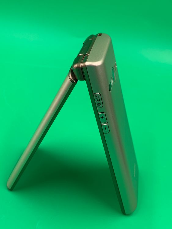 ������ ���󤿤󥱡����� KYF38 8GB �����ѥ󥴡���� KDDI ��