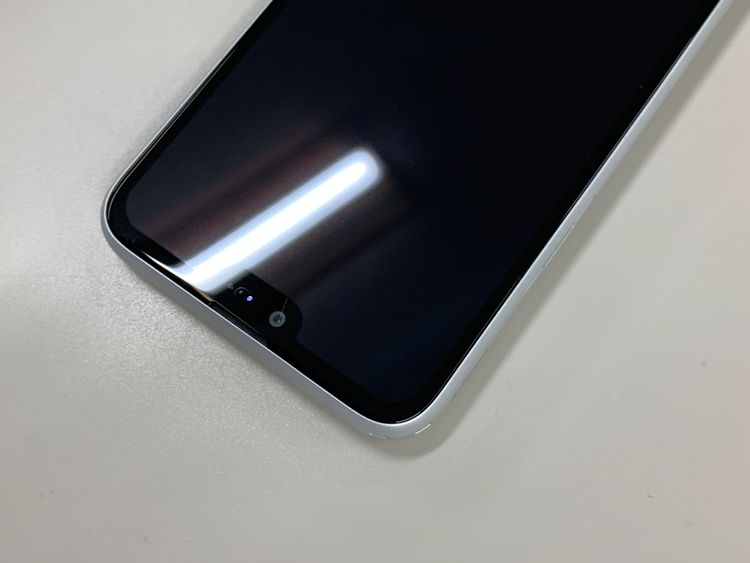 ������ GRATINA KYV48 32GB �ۥ磻�� SIM�ե꡼ KDDI ��