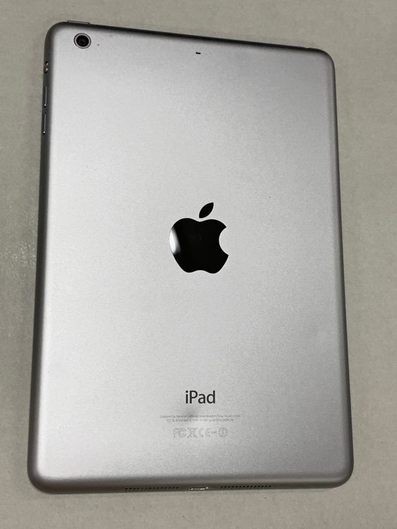 ����� iPad mini ��2���� Retina Wi-Fi 32GB ���ڡ������졼