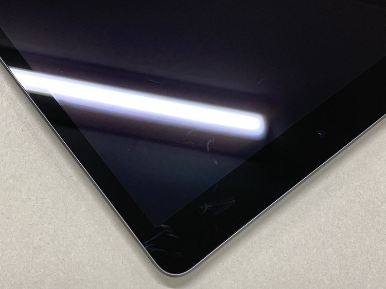 ����� iPad ��9���� Wi-Fi 64GB ���ڡ������졼 ��������85%