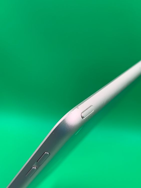 �����礤���� iPad ��9���� Wi-Fi 256GB ����С�