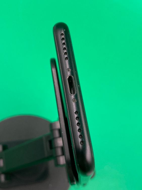 Хåƥ꡼ iPhone SE 2 128GB ֥å SIMե꡼