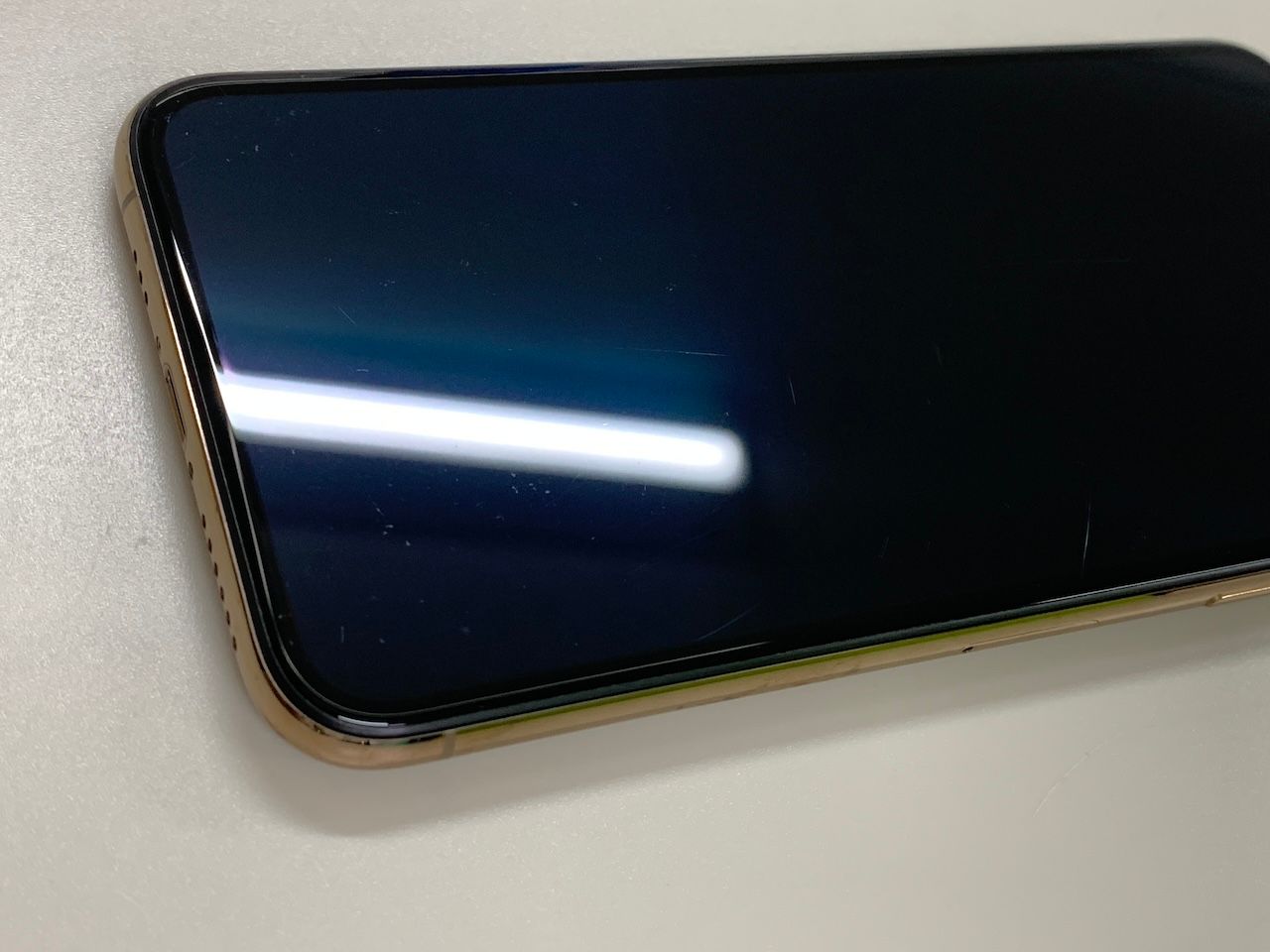 iPhone - docomo iphone xs 64GB 　訳あり ムスビー｜☆激安・訳あり iPhone XS 64GB SIMフリー 最大容量