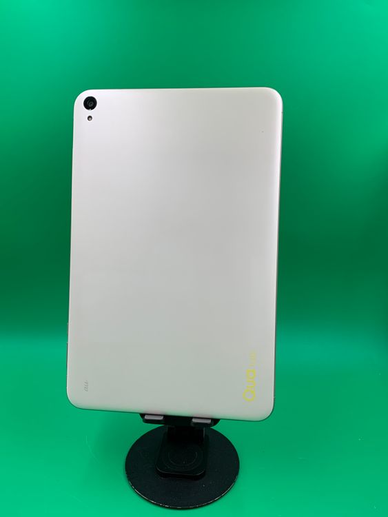 ������ Qua tab QZ10 32GB ���������ɹ� KDDI �� KYT33 �ۥ磻��