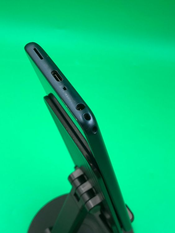 ����� arrows Be3 32GB �֥�å� SIM�ե꡼ docomo