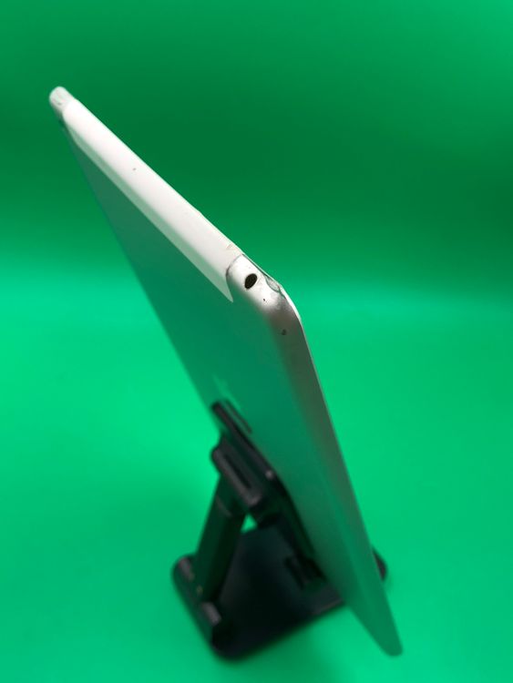 ����� iPad ��6���� Wi-Fi+Cellular 32GB SIM�ե꡼ KDDI ��