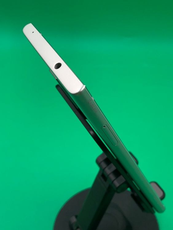 ������ URBANO V04 64GB SIM�ե꡼ ���������ɹ� �ʰ�SIM�� au ��