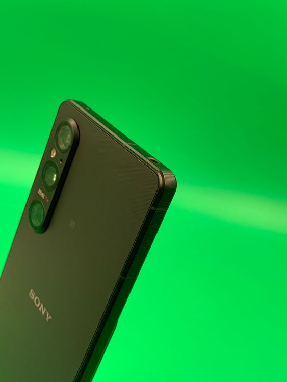 �����礤���� Xperia 1 V 256GB �֥�å� SIM�ե꡼ KDDI �� SOG10