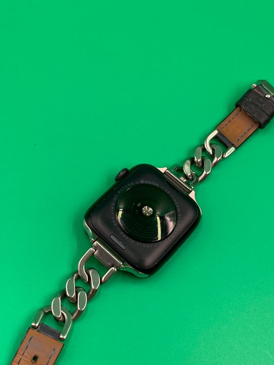 �����Apple Watch SE ��2���� 44mm GPS 32GB �֥�å� MNLC3J/A