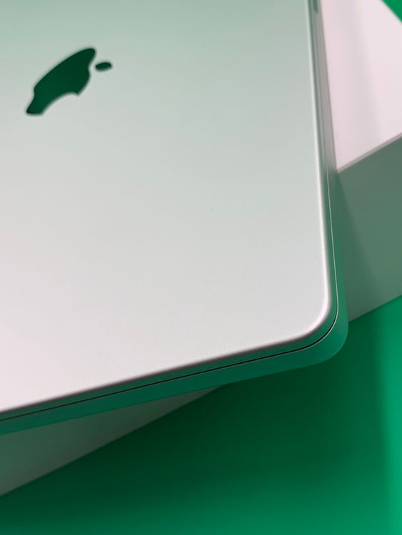 ������Ʊ�͡�����8�� MacBook Pro 14����� M5���å� 24GB 1TB H2