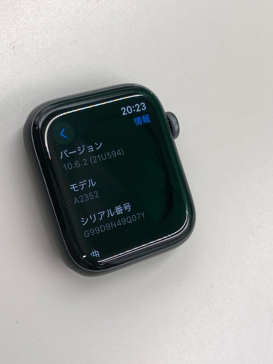 ����� Apple Watch SE ��1���� GPS 44mm 32GB