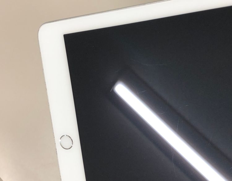 �����iPad ��6���� Cellular 32GB ��������100% SoftBank ��
